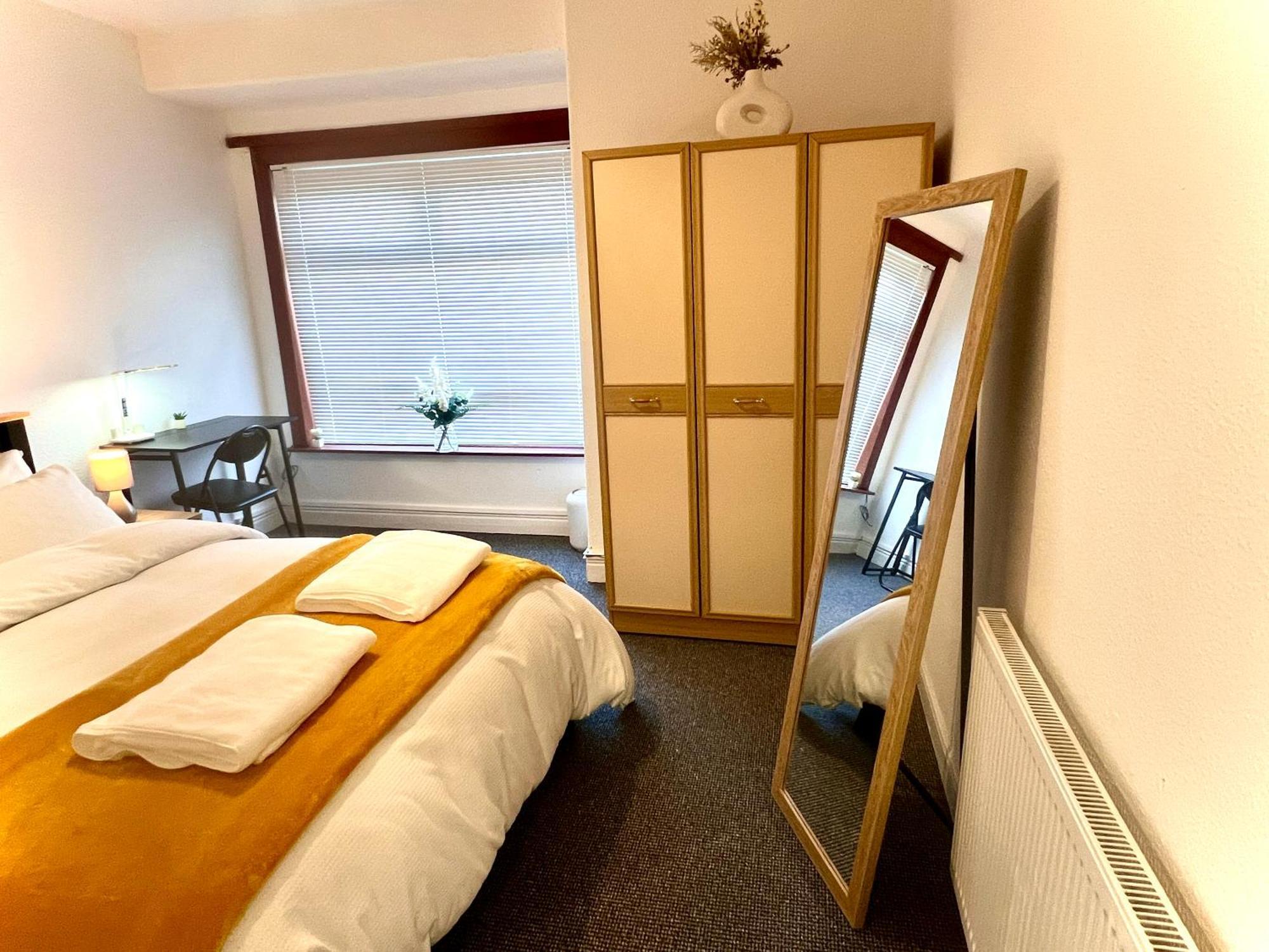 Homestay Centre Located Space With Free Wifi *